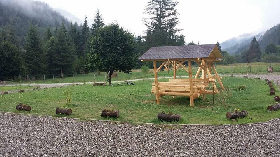 Pensiunea Poiana Soarelui Tarkő Kültér fotó