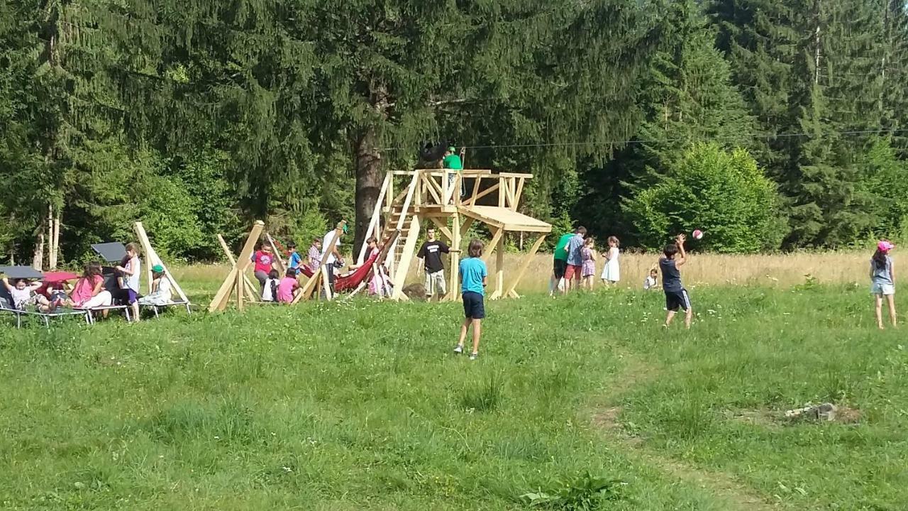 Pensiunea Poiana Soarelui Tarkő Kültér fotó