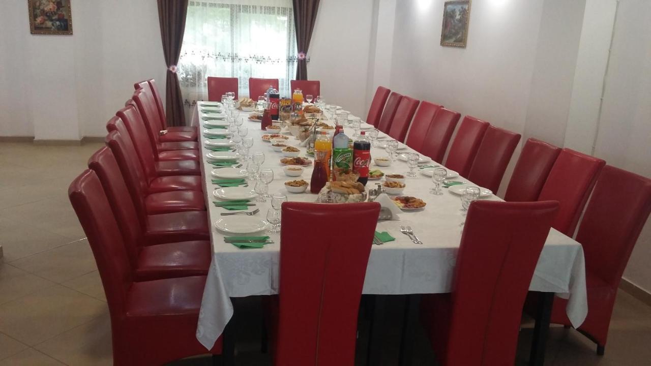 Pensiunea Poiana Soarelui Tarkő Kültér fotó