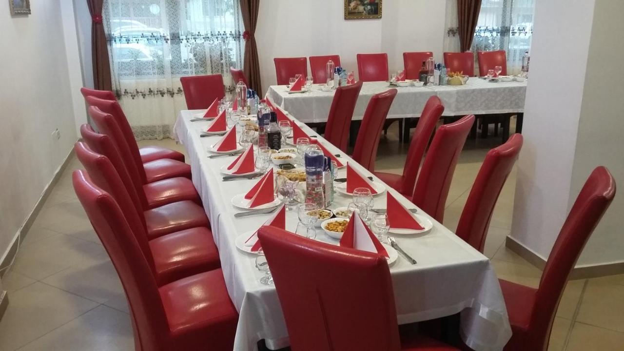 Pensiunea Poiana Soarelui Tarkő Kültér fotó